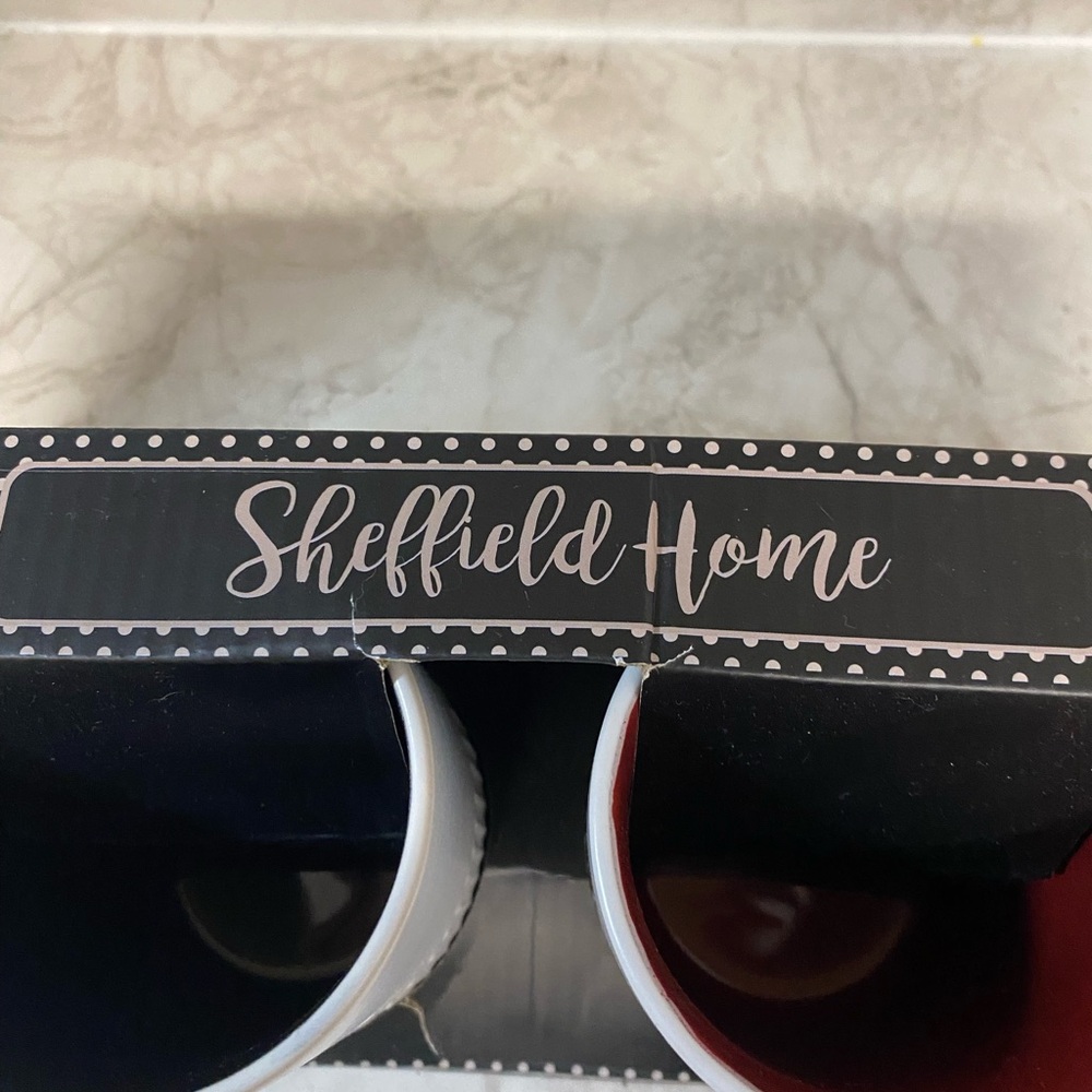 Hello Handsome and Gorgeous Mug Set - White and Black - Picture 4 of 5